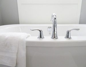 Photo d'une vasque avec un robinet